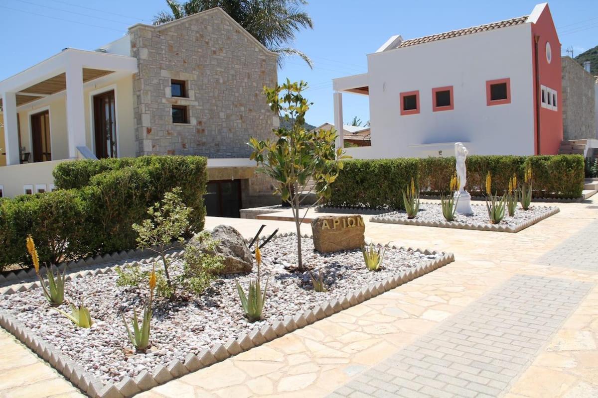 Αριων Village & Suites 纳夫普利翁 外观 照片
