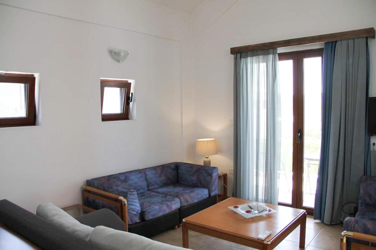 Αριων Village & Suites 纳夫普利翁 外观 照片