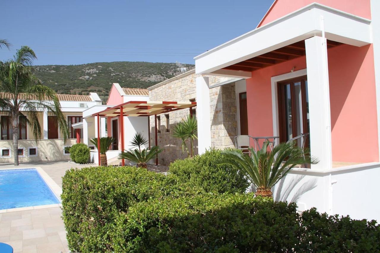 Αριων Village & Suites 纳夫普利翁 外观 照片