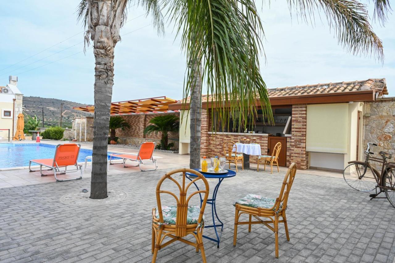 Αριων Village & Suites 纳夫普利翁 外观 照片