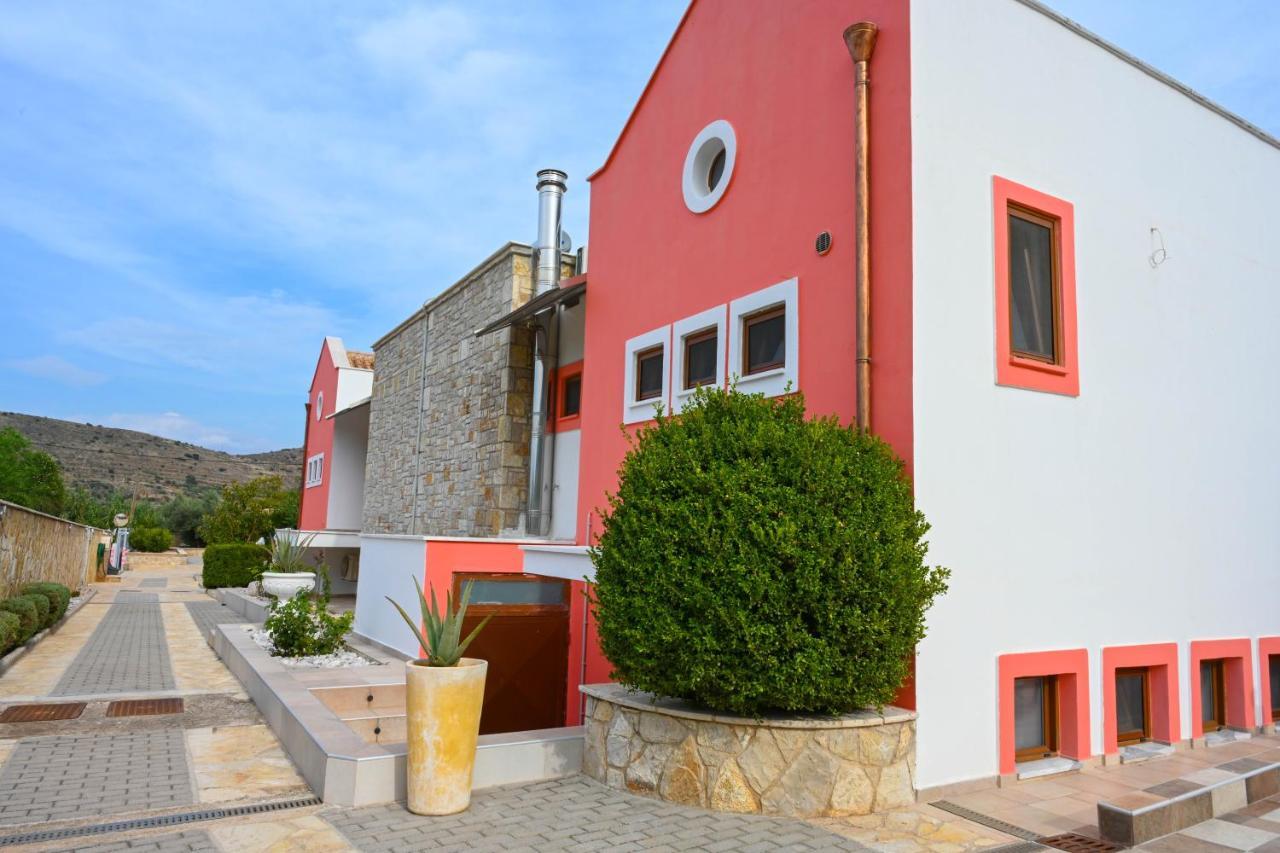 Αριων Village & Suites 纳夫普利翁 外观 照片